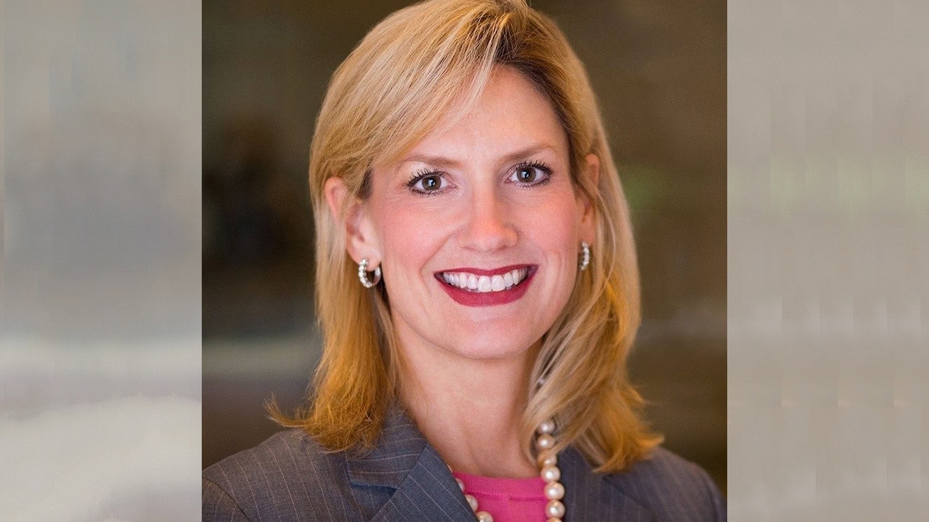 Chief People Officer leaves Apple - Carol Surface