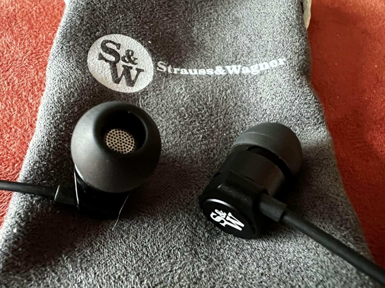 It's nice that they come with a carrying pouch, but it's great that they have solid sound and a good fit.